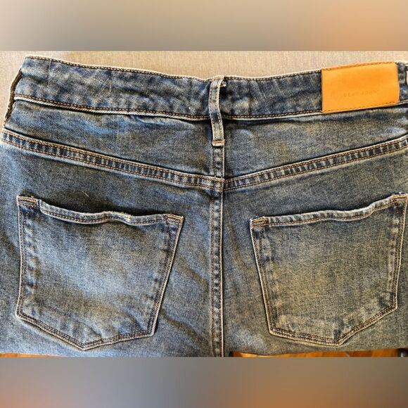 Dear John Jodi Straight - Super High Rise 27 - Picture 11 of 14